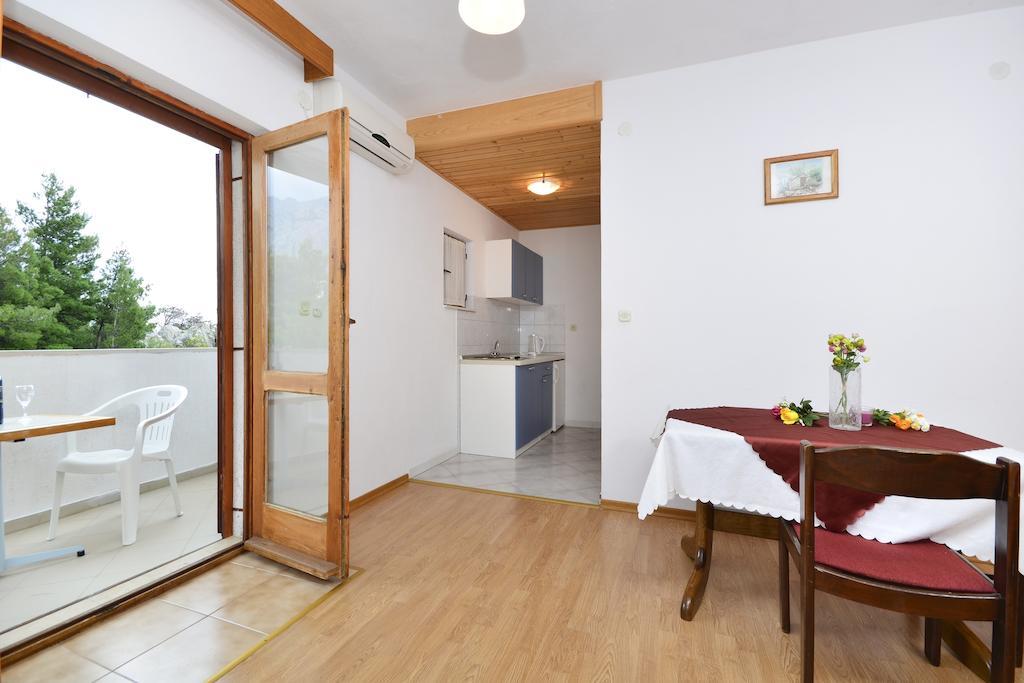 Apartments Ana Baška Voda Extérieur photo