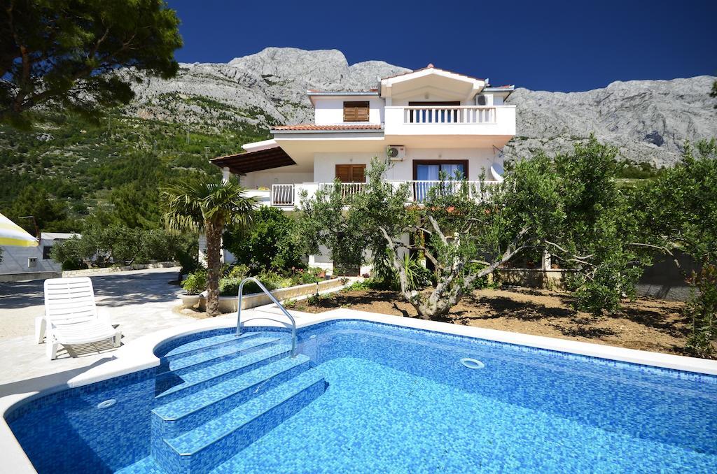 Apartments Ana Baška Voda Extérieur photo