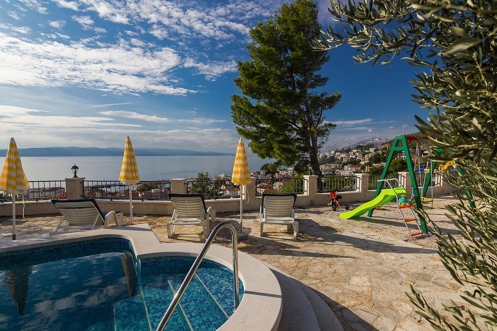 Apartments Ana Baška Voda Extérieur photo