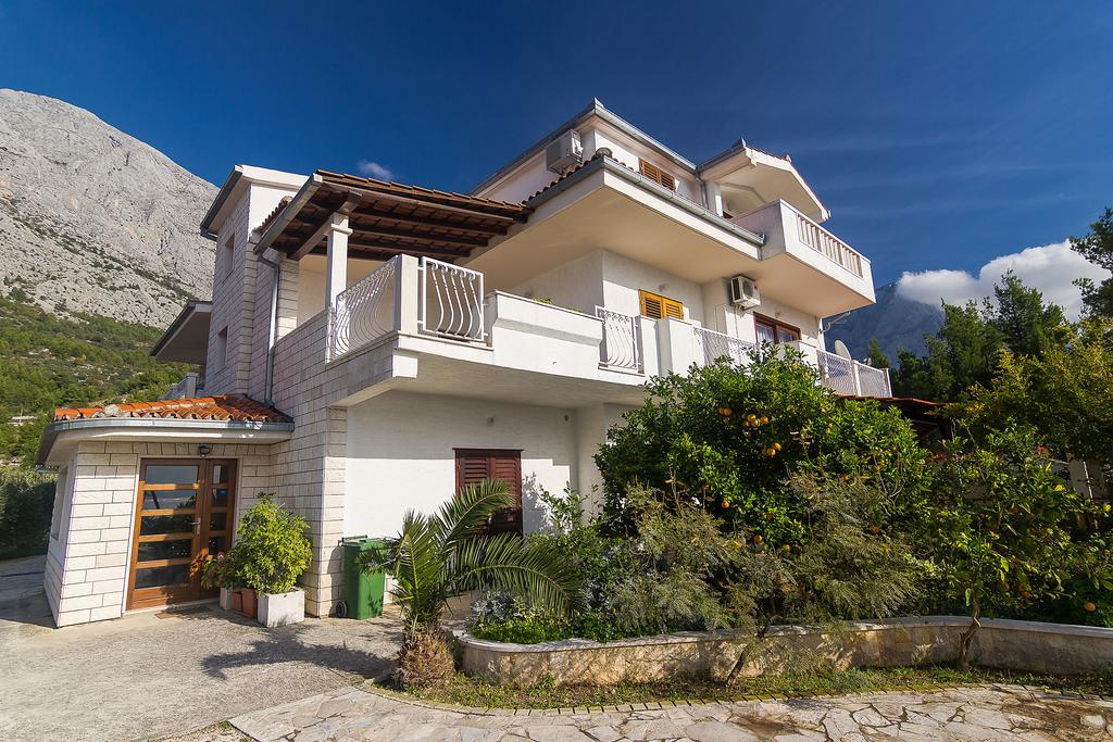 Apartments Ana Baška Voda Extérieur photo